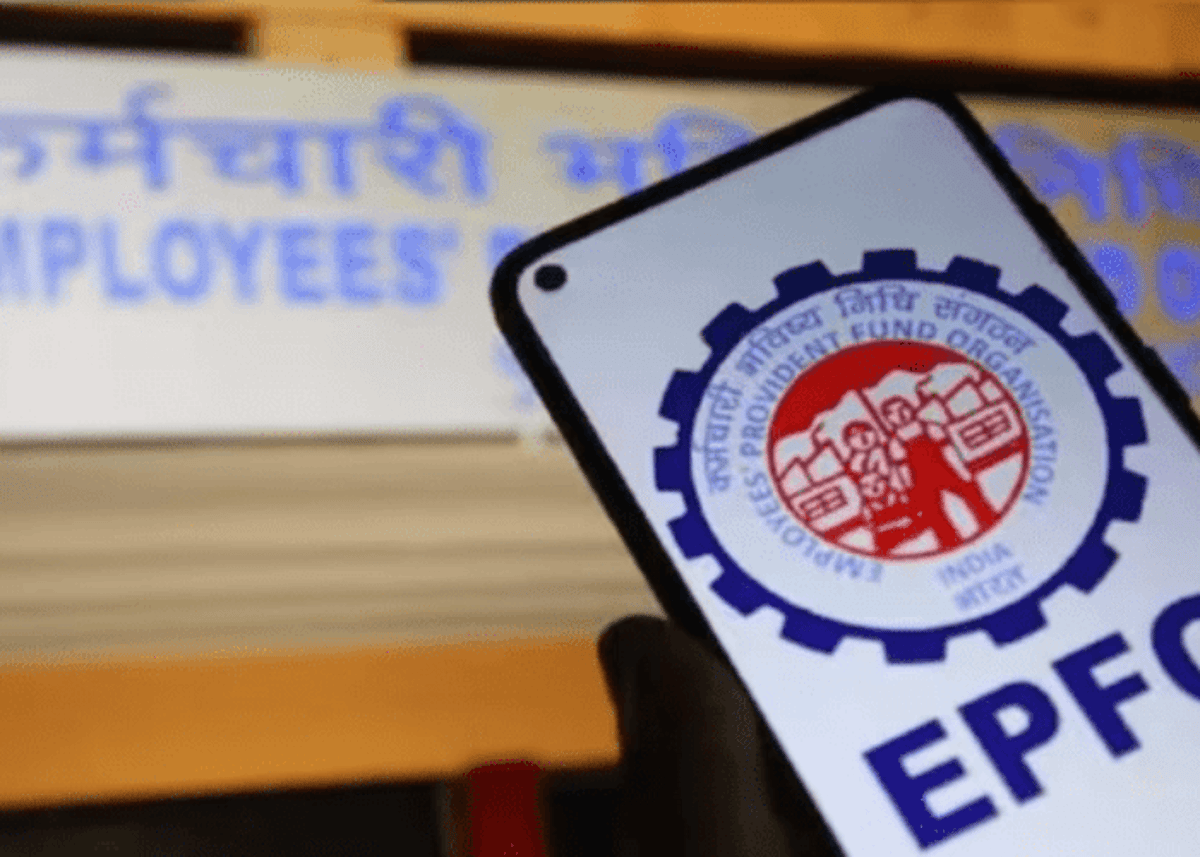EPFO Restores Full-Salary Pension Option only for a Few