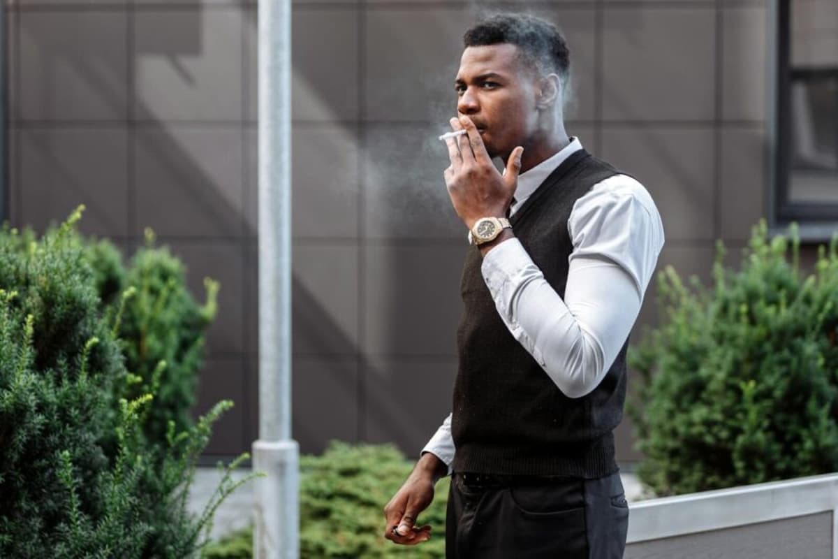 Smoking and Vaping Breaks ‘Cost Hours of Working Time Each Week’