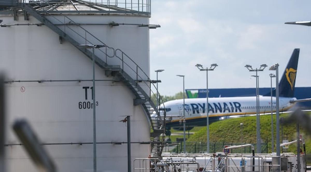 ‘It’s a Pretty Substantial Disaster’: More Flight Cancellations Likely as Fuel Crisis Bites