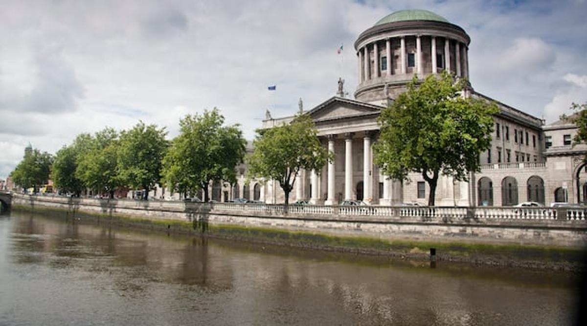 Child Psychiatrist Jailed for Sexual Abuse of Teen Has Registration Cancelled by High Court