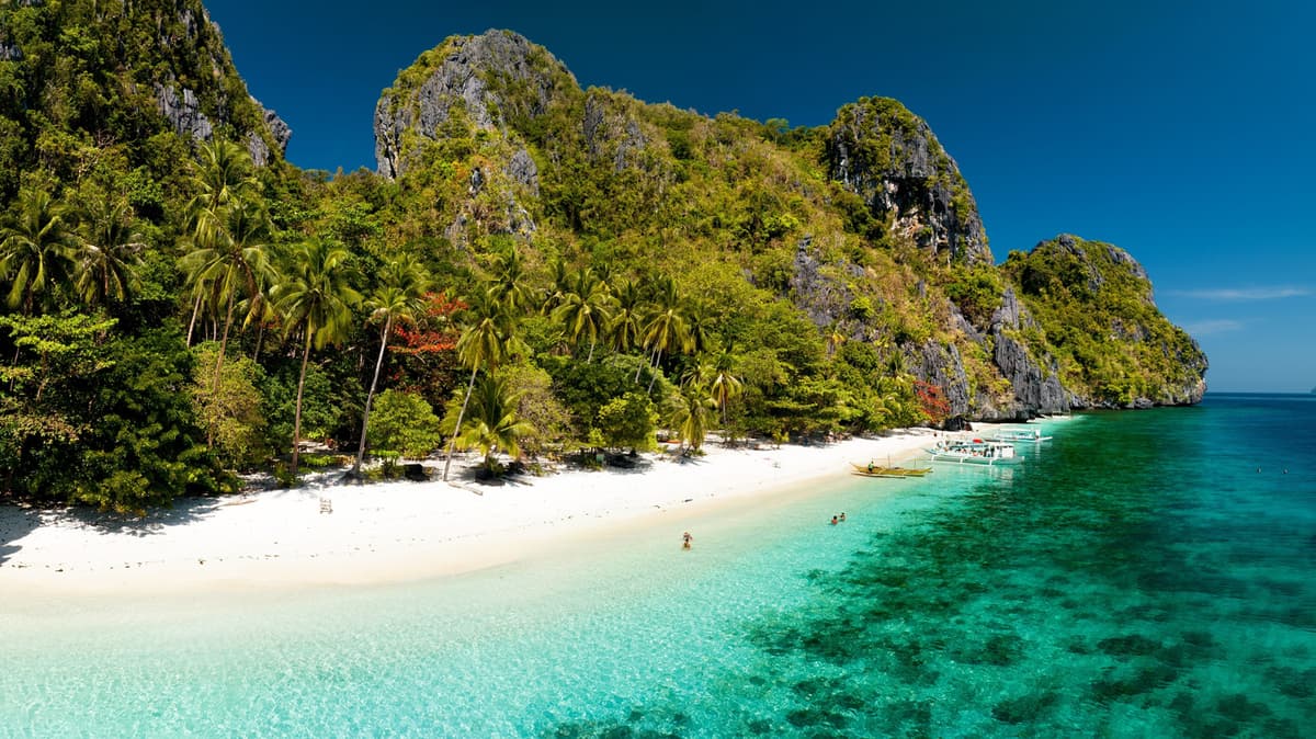 7 Island Getaways In Asia That Could Pass For The Caribbean