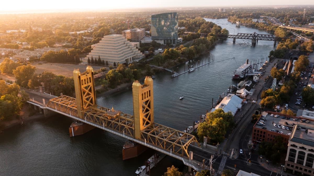 America's Heaviest Swing Bridge Is A Sacramento Beauty Currently Being Revitalized