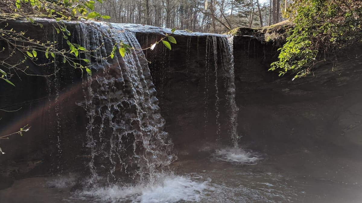 Between Atlanta And Greenville Is A Family-Friendly Waterfall Park With Shaded Nature Trails And A Creek