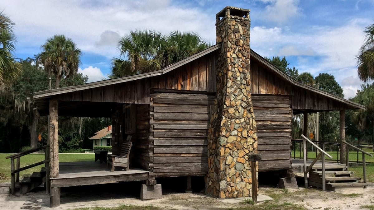 Between Orlando And Fort Myers Is Florida's 'Gateway To Prosperity' With Camping, Wildlife, And A Unique Museum