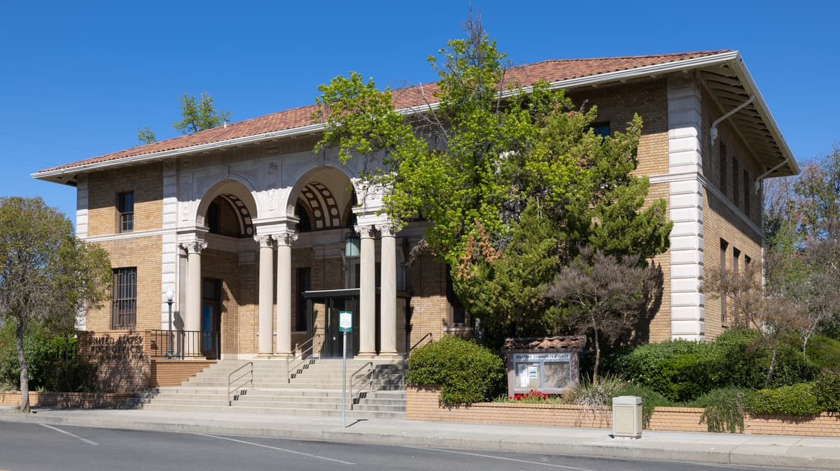 Between Sacramento And Redding Is A California City With A Charming Downtown, Museum, And Wildlife Refuge