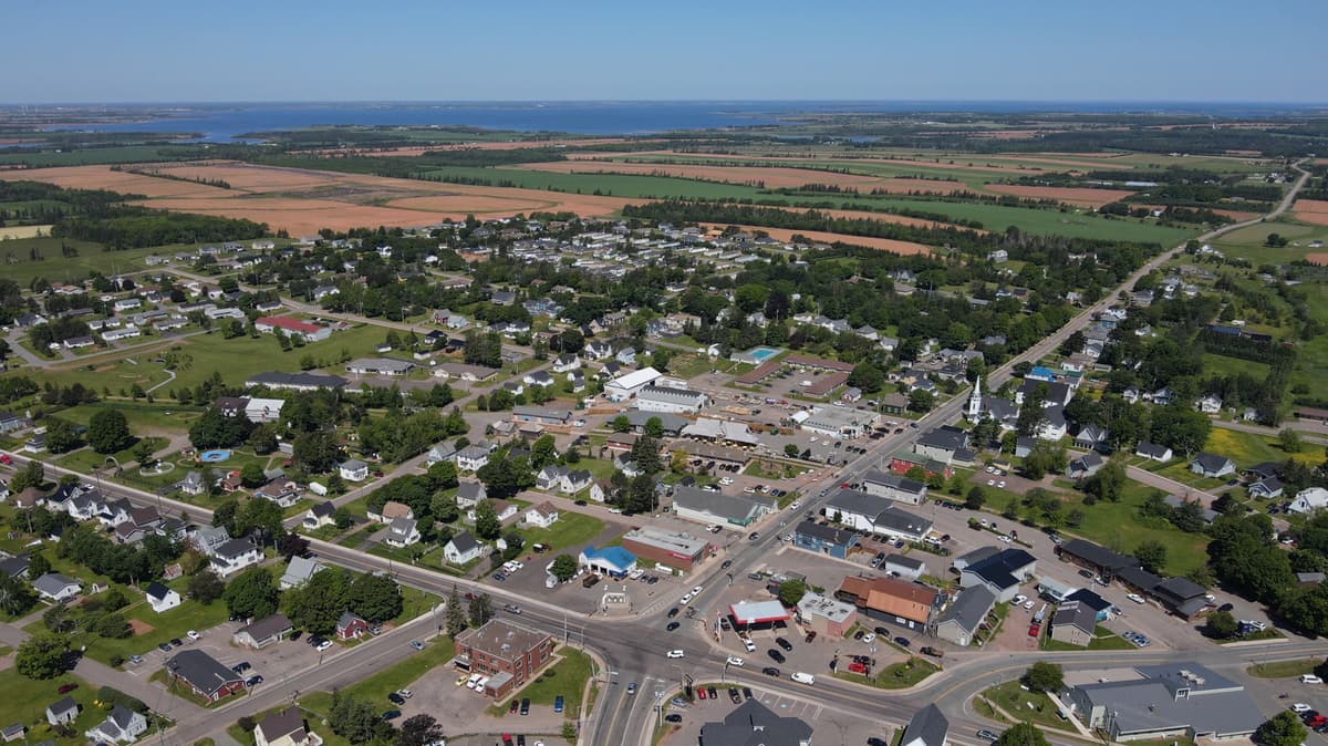 Canada's Dreamy Senior-Friendly Town On Prince Edward Island Is A Maritime Escape With Scenic Trails