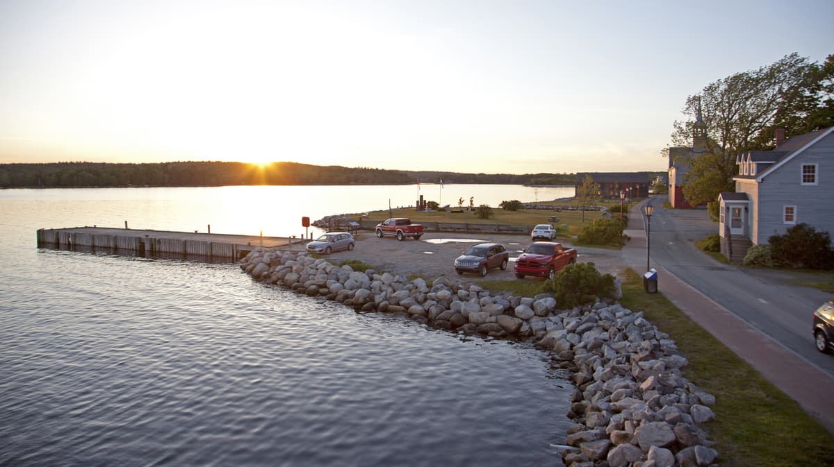 Canada's Stunning Nova Scotia Town Is A Cozy Gem With Museums, Tasty Bites, And Peaceful Vibes