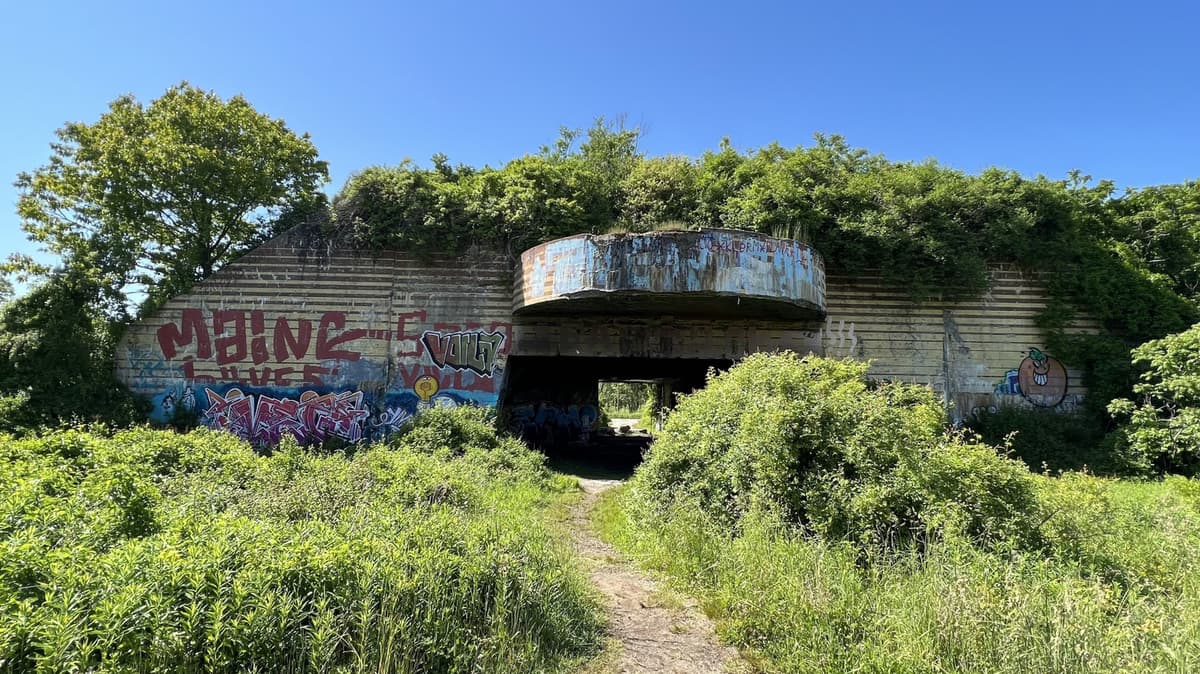 Maine's Once-Thriving Military Battery Sits In A Scenic Preserve For Hiking, Birdwatching, And Ocean Views
