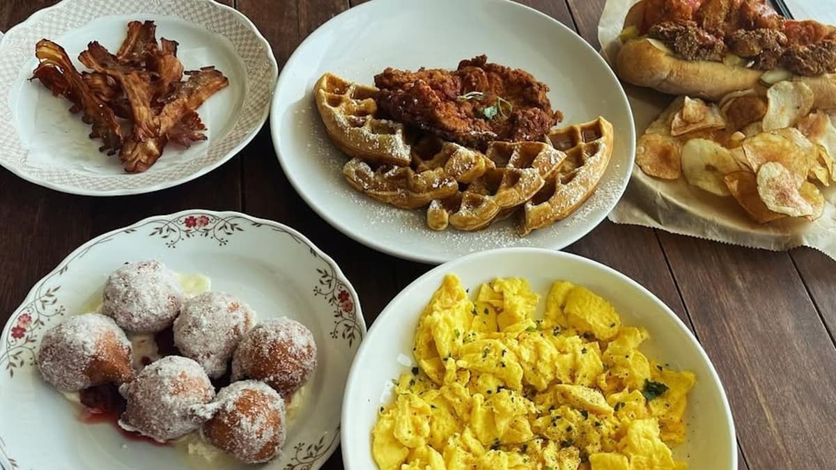 One Of North Carolina's Best Brunch Restaurants Is A Cute Raleigh Gem With Tasty New Orleans-Inspired Eats