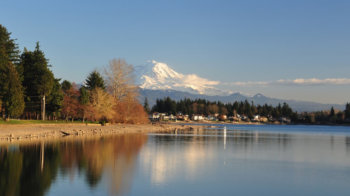 Outside Tacoma Is Washington's Artificial Lake With Parks, Golf, And Mountain Views