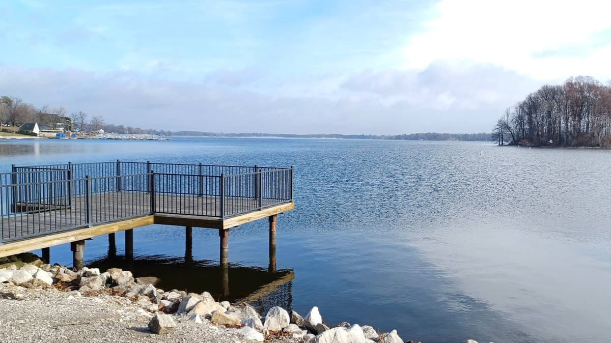 A Summer Lake Escape Near Illinois' Capital City Offers Boating Days, Picnic Parks, And Sunset Dining