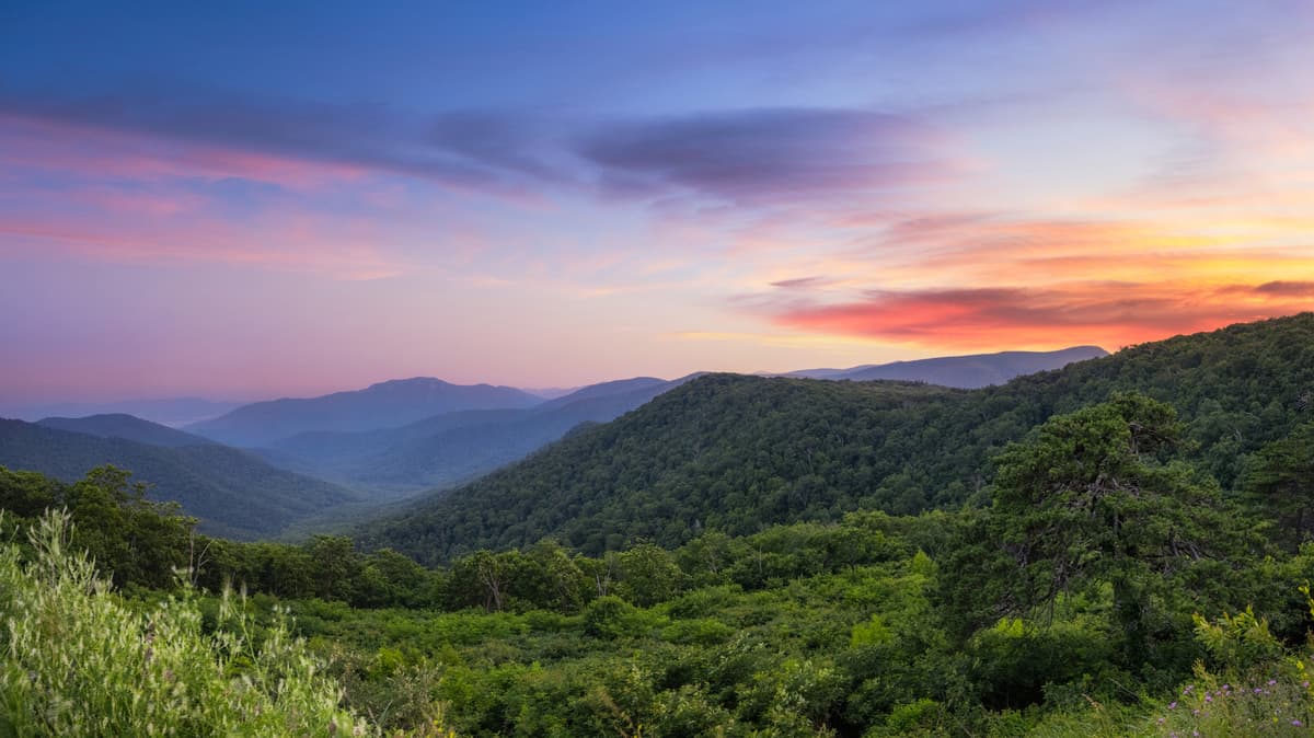 The Secret Blue Ridge Mountain Trail In Shenandoah National Park That Most Tourists Miss