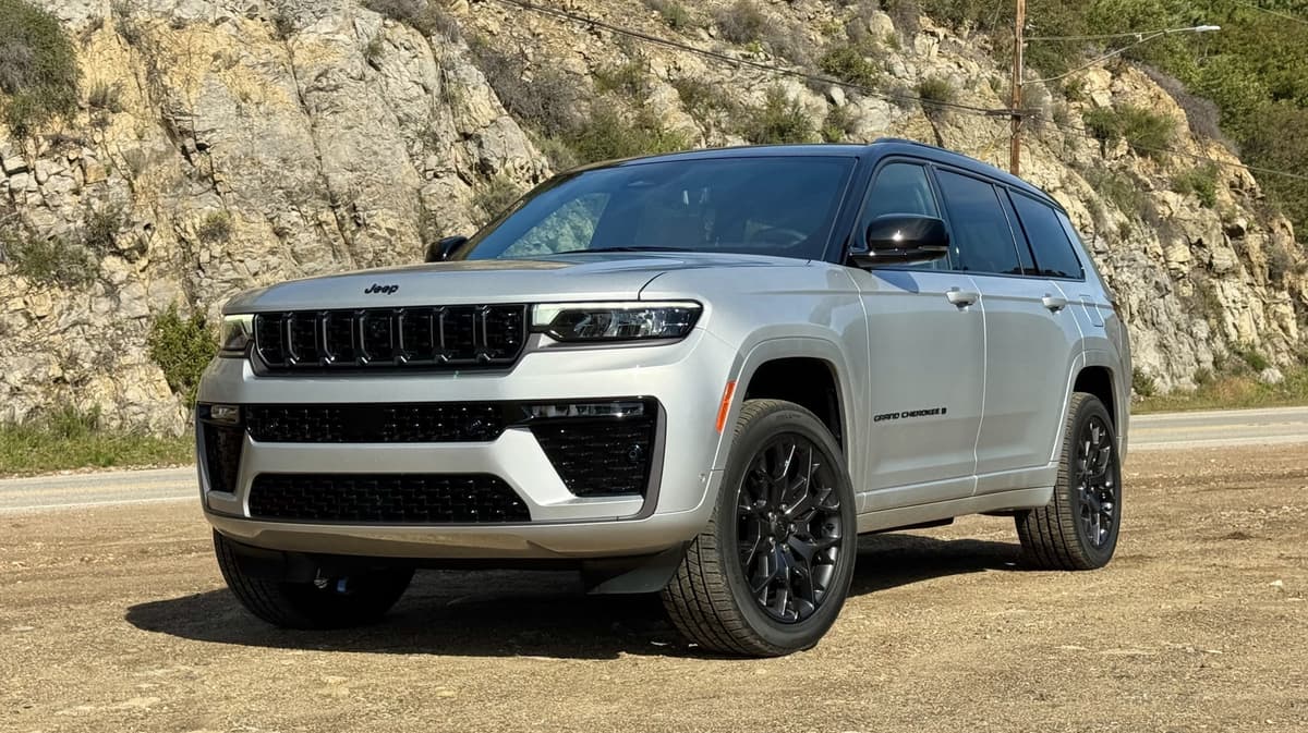 2026 Jeep Grand Cherokee's 324-HP Hurricane Turbo-Four Is Powerful But A Bit Unrefined