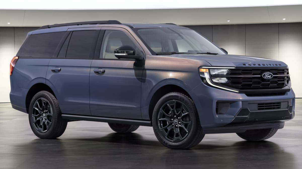 2027 Ford Expedition 30th Anniversary Appearance Package Is All Show With A Mustang Dark Horse Paint Job