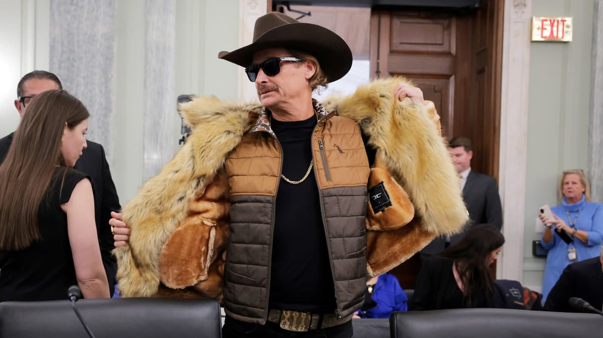 Kid Rock Fans Furious After He Cut Small-Town Tour Prices By 50% Because Gas Is So Expensive Now (Definitely Not...