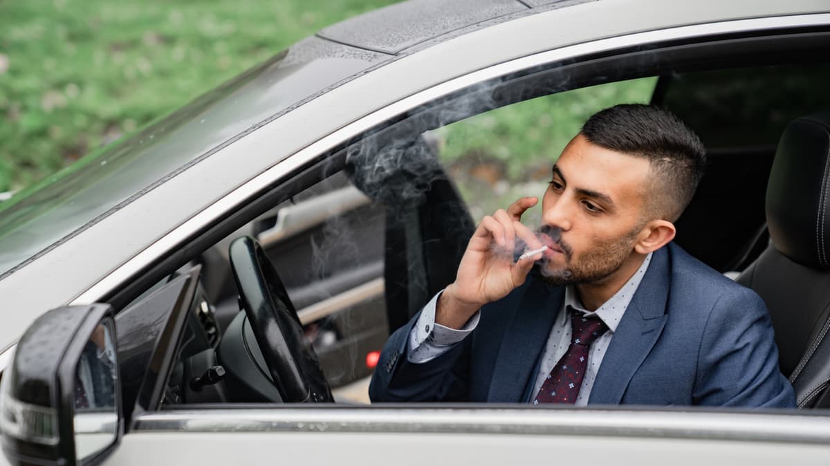 When Did Automakers Start Offering A Smokers Package Instead Of The Lighter And Ashtray?