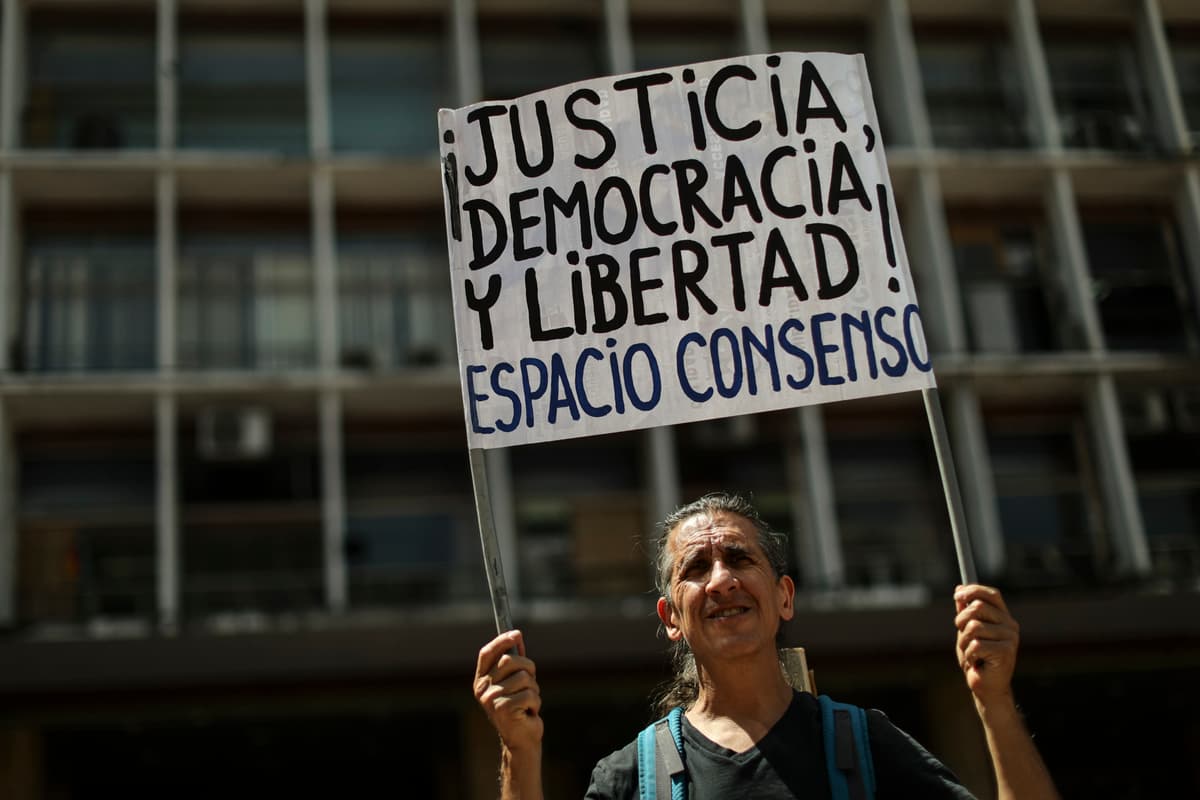 For Lasting Stability, Venezuela Needs a Peace Process