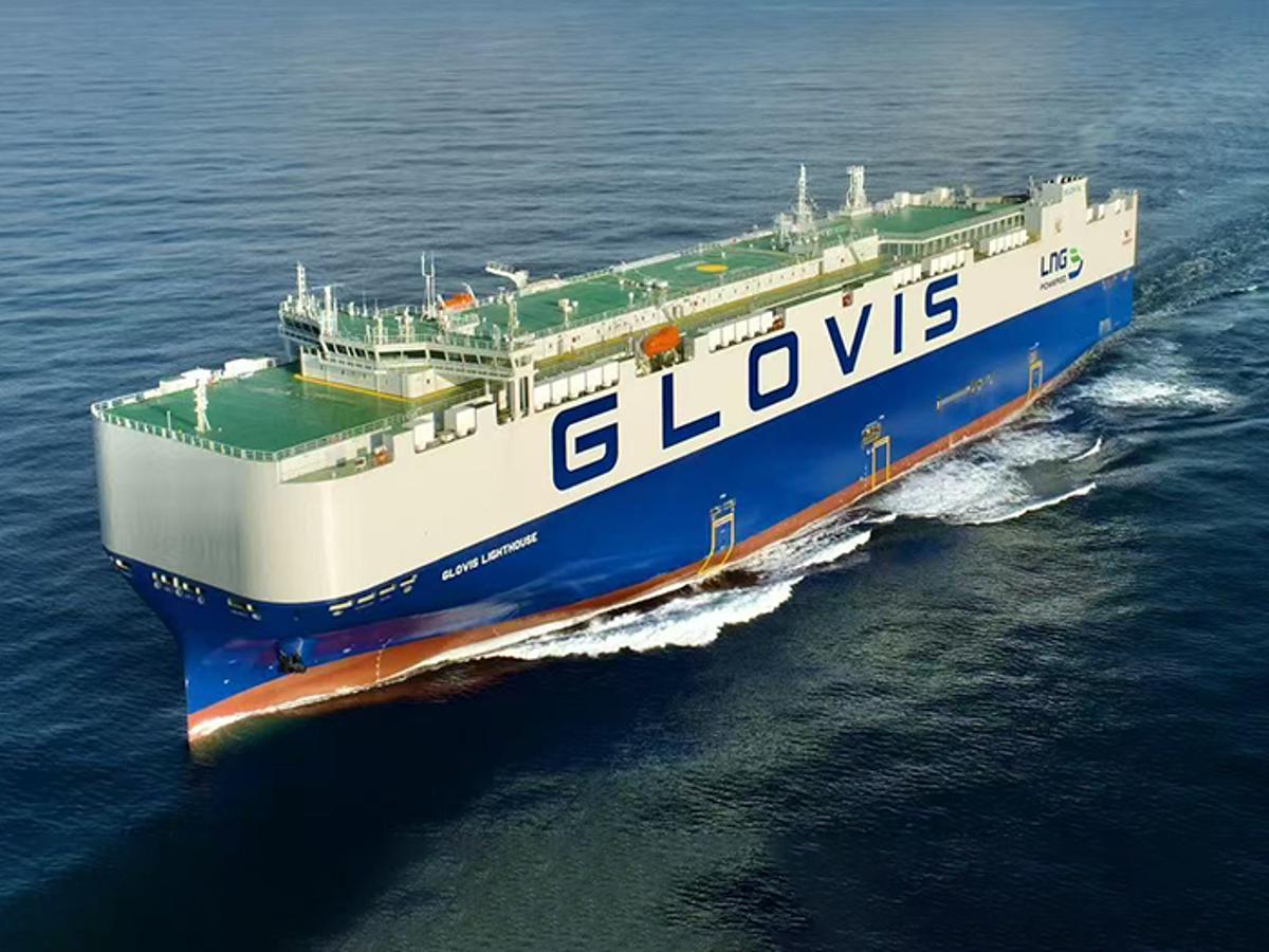10,000 CEU PCTC Glovis Lighthouse Starts Maiden Voyage