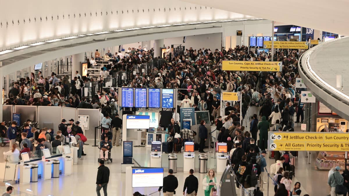 Major Airline Suspends All Flights to Key U.S. Airport