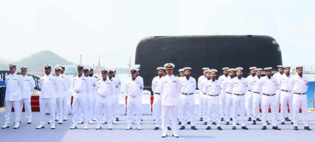 Pakistan Navy Commissions First Hangor-Class Submarine in China