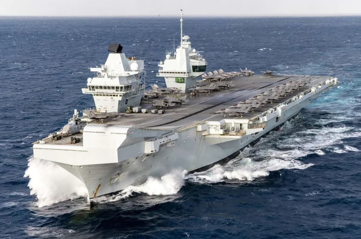 PHOTO: One of UK’s Largest Warships Back at Sea Following ‘Technical Issue’