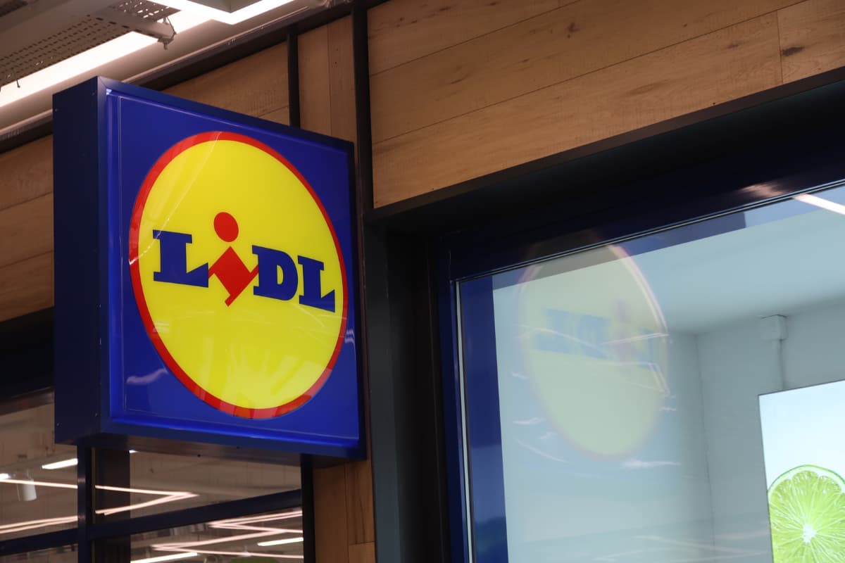 "£25 Cheaper than AirTags": Lidl Is Selling a Smart Tag Finder You Can Slip Into Your Child's Backpack or Stick...
