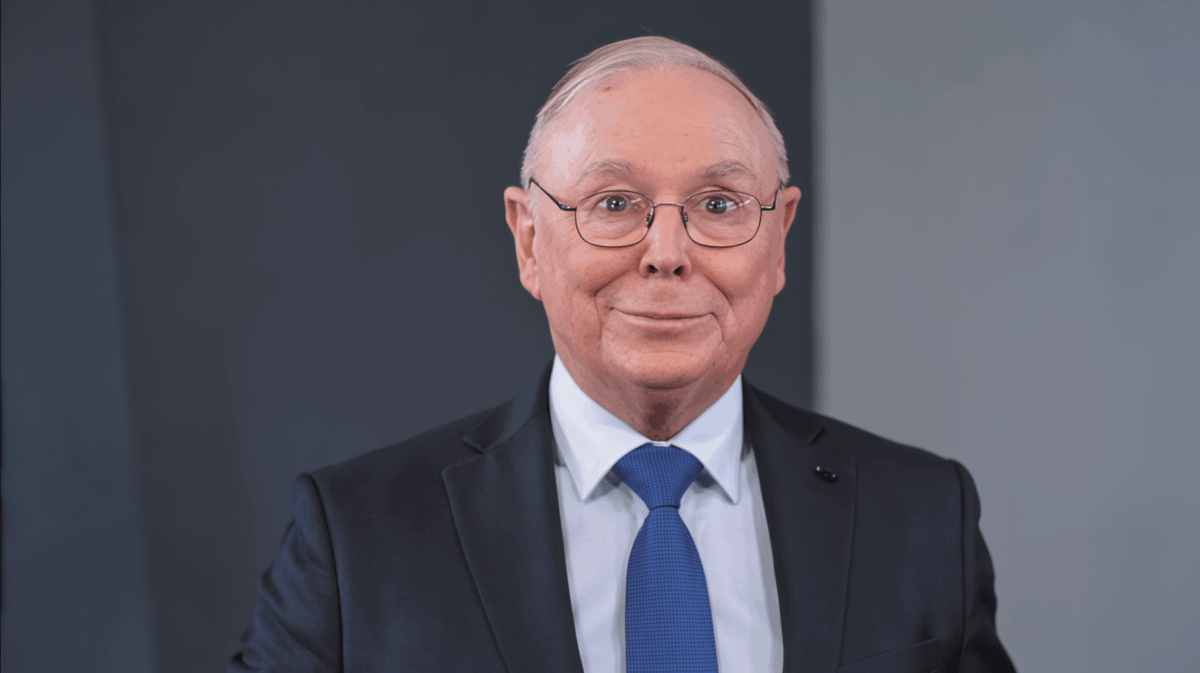 10 Success Habits To Become Unstoppable, According to Charlie Munger