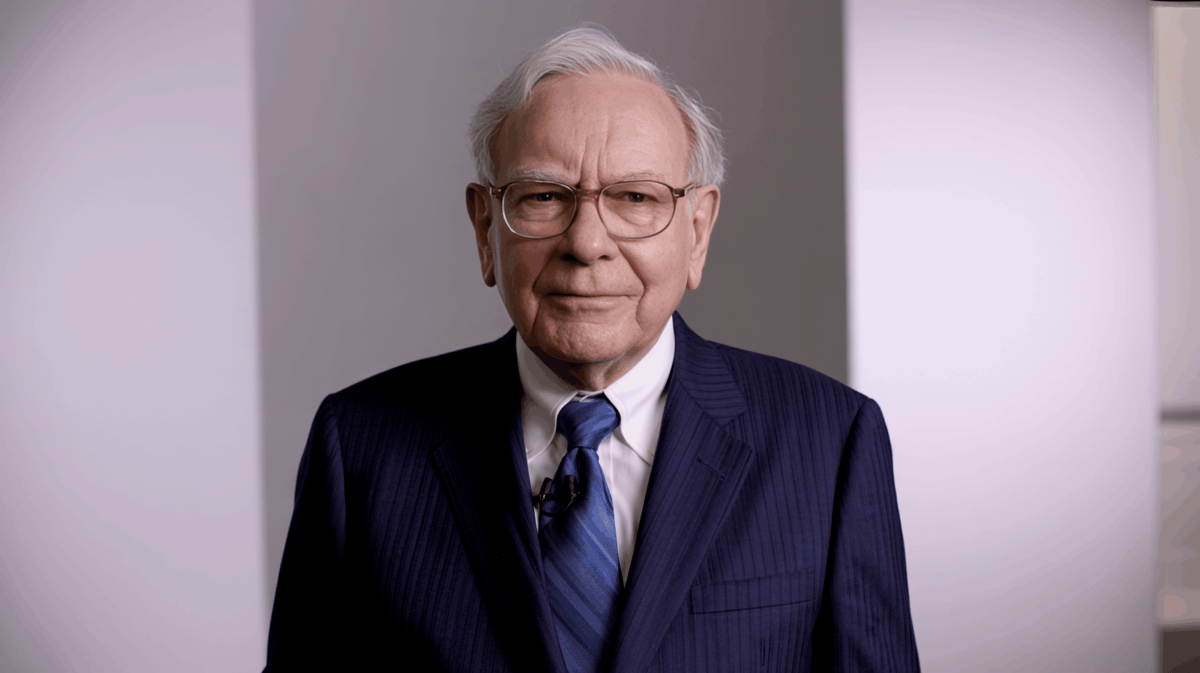 People With Low Emotional Intelligence Display These 5 Behaviors, According to Warren Buffett