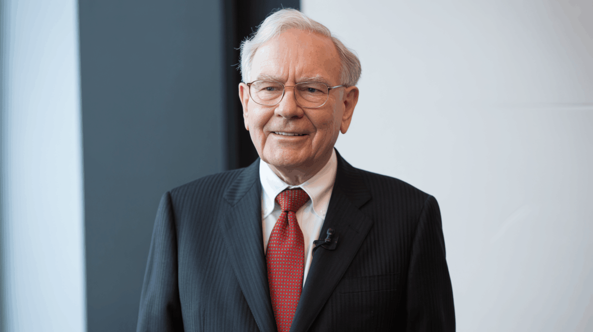 Warren Buffett Advice: If You Want to Be Happy as You Get Older, Say Goodbye to These 5 Behaviors