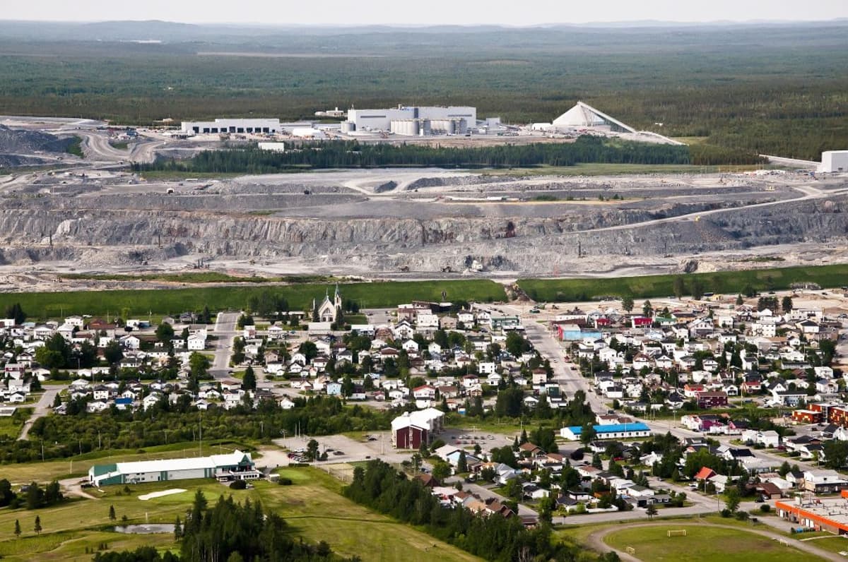 Treasure Hunt: Val-D’Or – Gold, Grit and the Road to the North