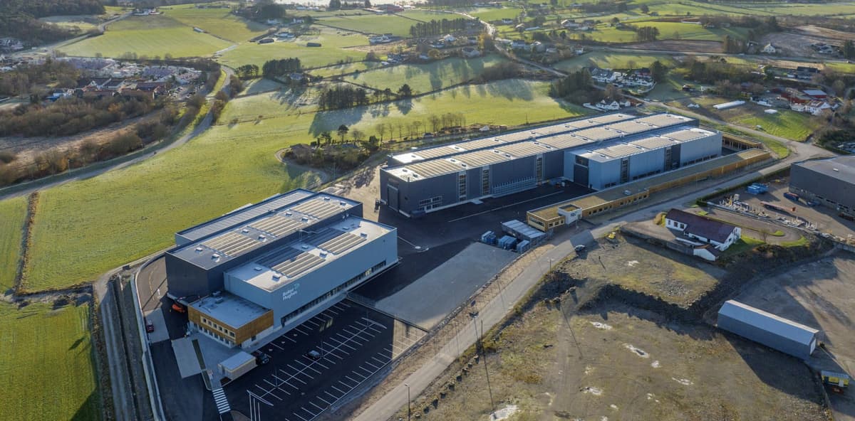 Baker Hughes Opens Renewable Energy-Powered Subsea Manufacturing Hub in Norway