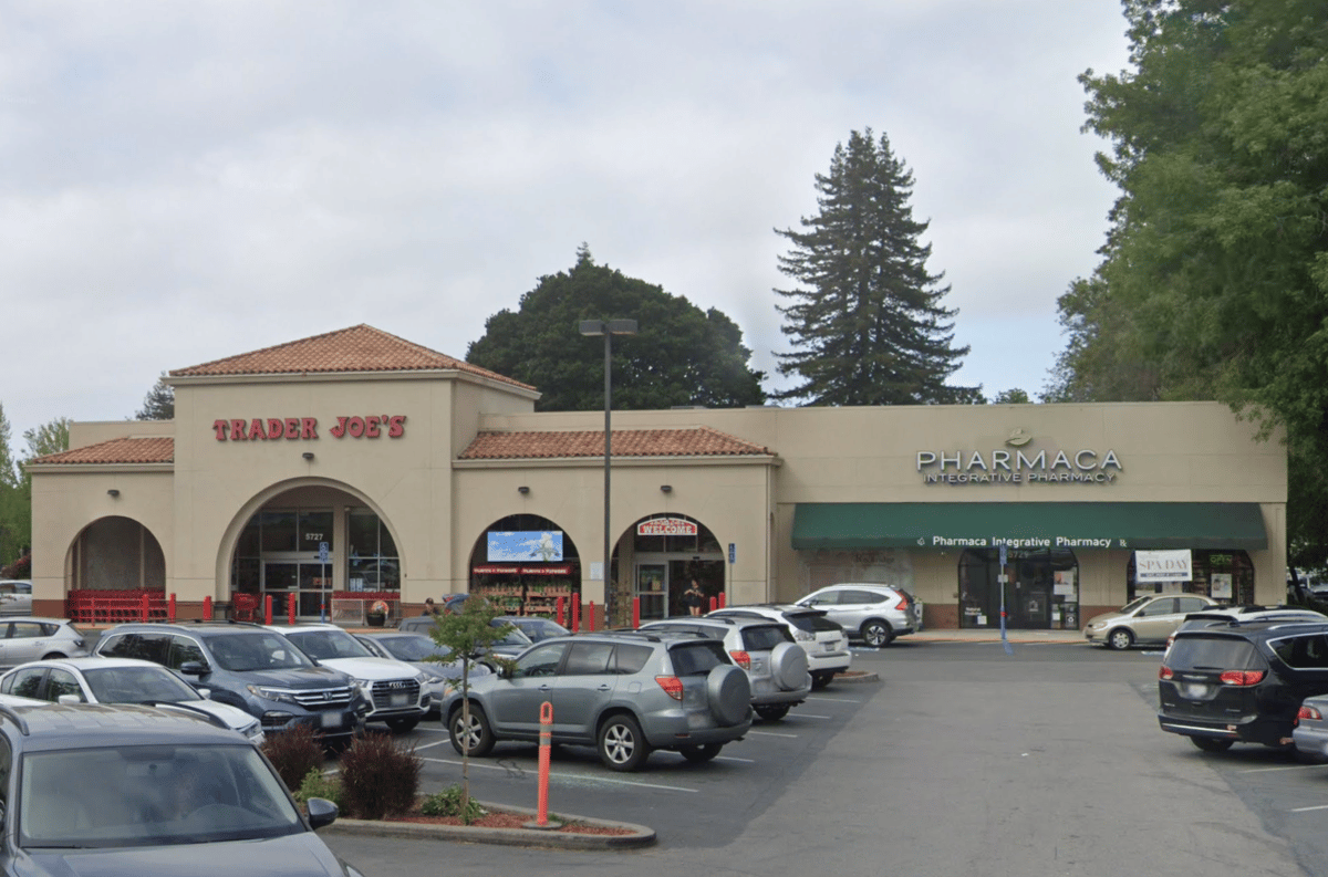 'Grocery-to-Housing' Developer Wants to Bring 415 Units of Senior Housing to Oakland Trader Joe's Site