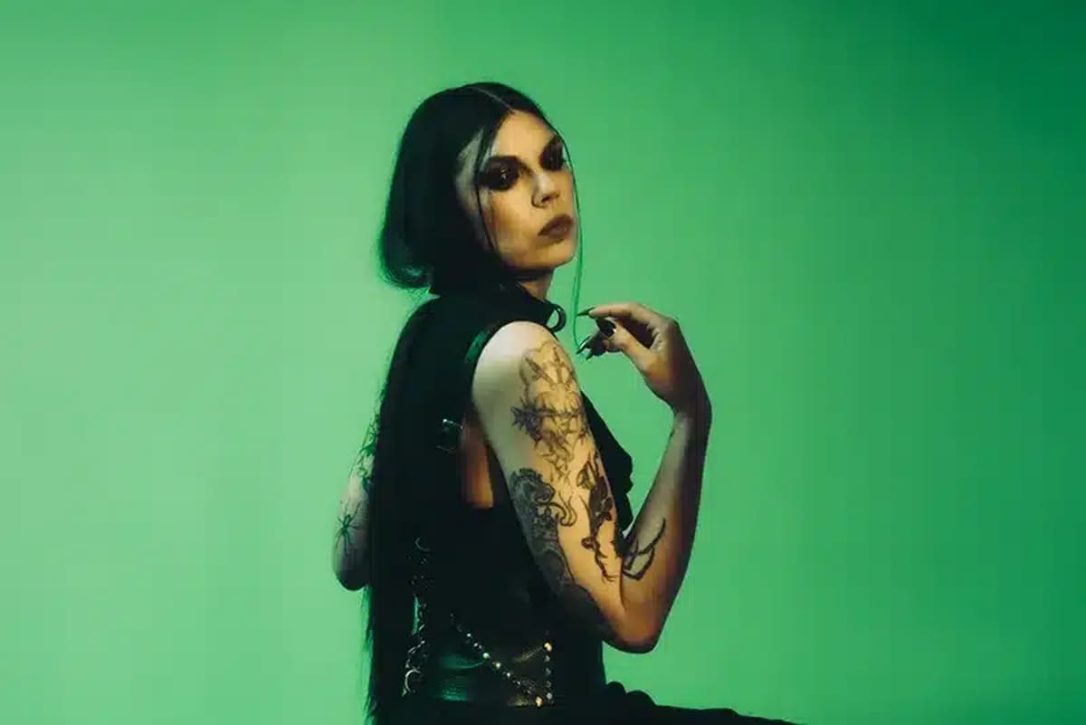 A.A. Williams’ Vocals and Tragic Persona Shine Brightly