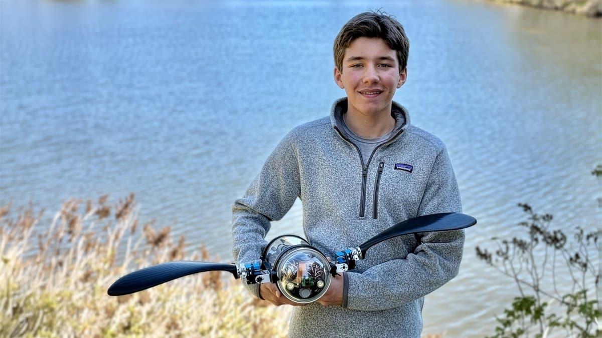 Teen Builds ‘Bionic Underwater Robotic Turtle’ to Detect Ecological Threats