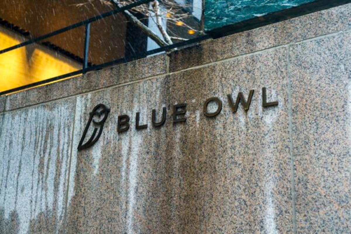 Blue Owl Retail Credit Fund Sees Sharp Decline in Investor Inflows