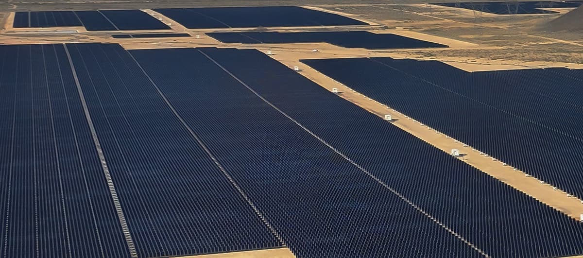 Government Policy, Market Factors Encouraging Co-Location of Renewables and BESS