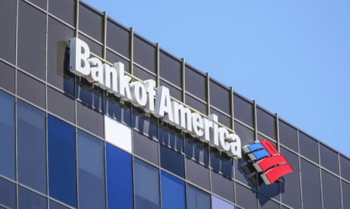 Bank of America CEO Says AI Paying Off as Bank Cuts Costs