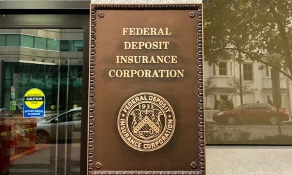 FDIC Establishes Bank Secrecy Act Standards for Stablecoin Issuers