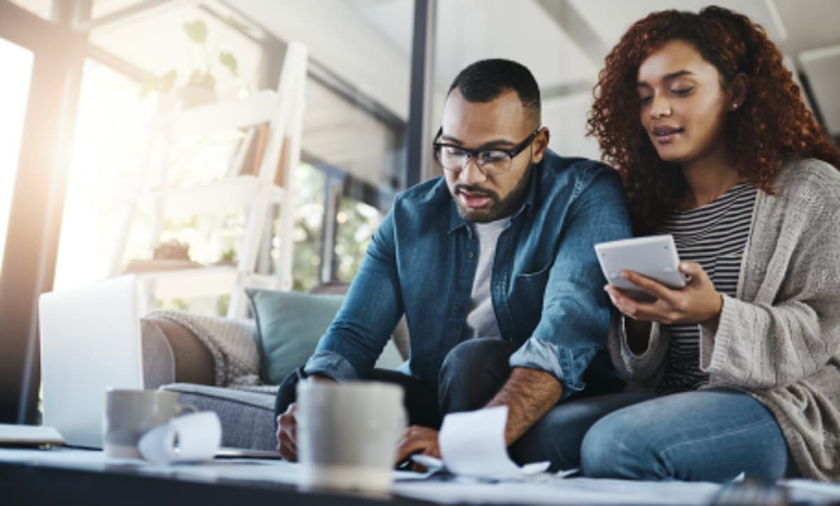 Consumer Sentiment Improves Even as Financial Strains Persist