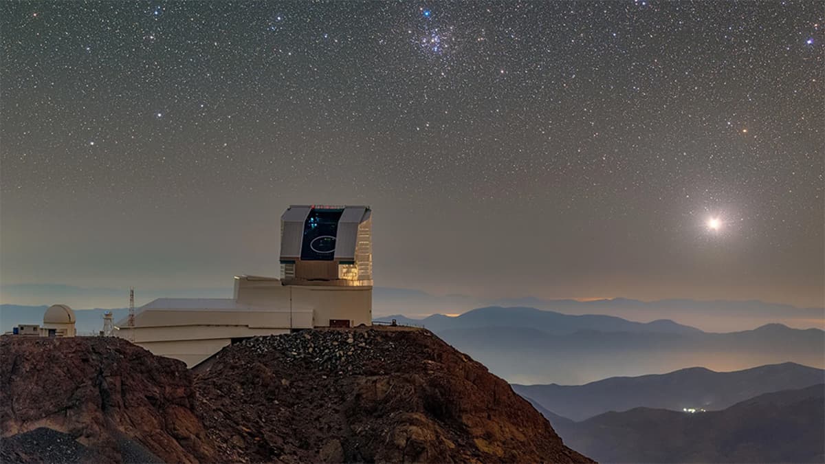 Women Who Measure the Universe and Chart the Skies