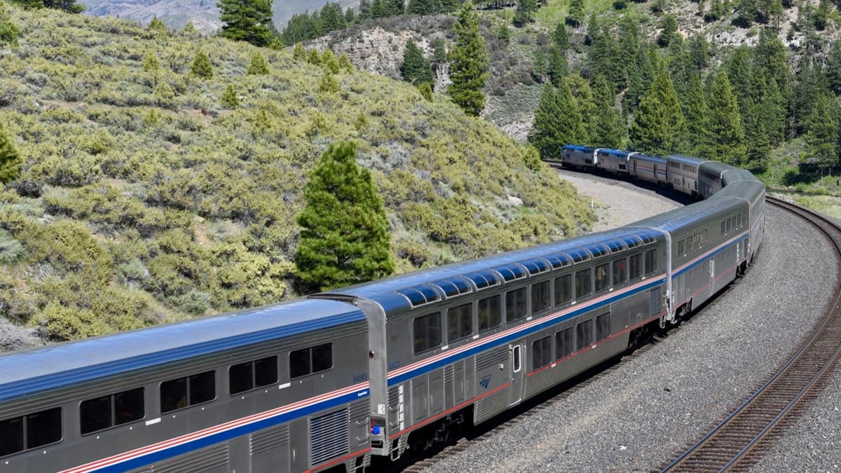 Amtrak: New Strategy for Replacing Rolling Stock