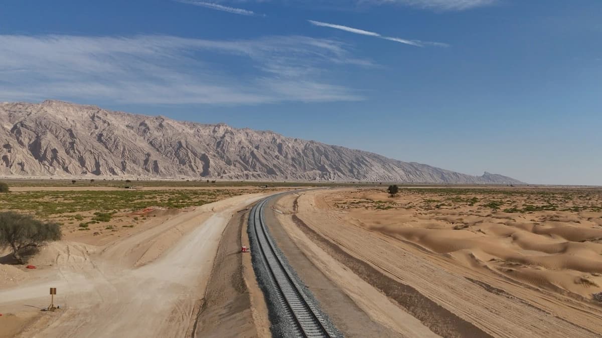 The Railway Project Between Oman and the United Arab Emirates Is 40% Complete