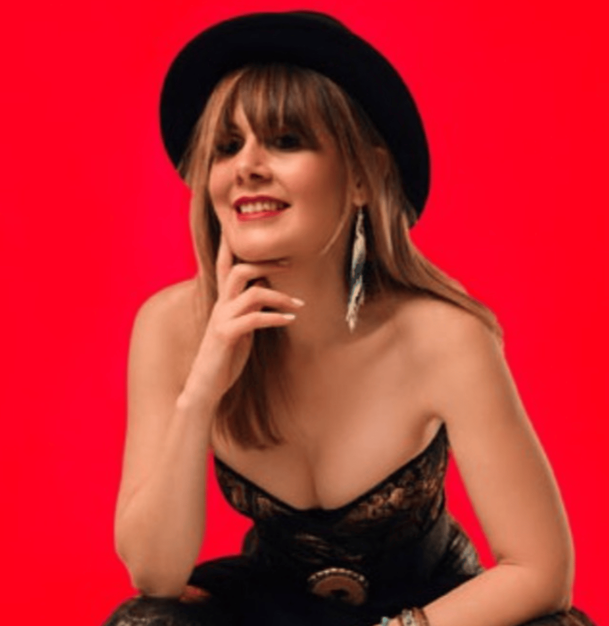 CJ Penn Pays Homage To Her Roots On ‘Hometown Hearts’