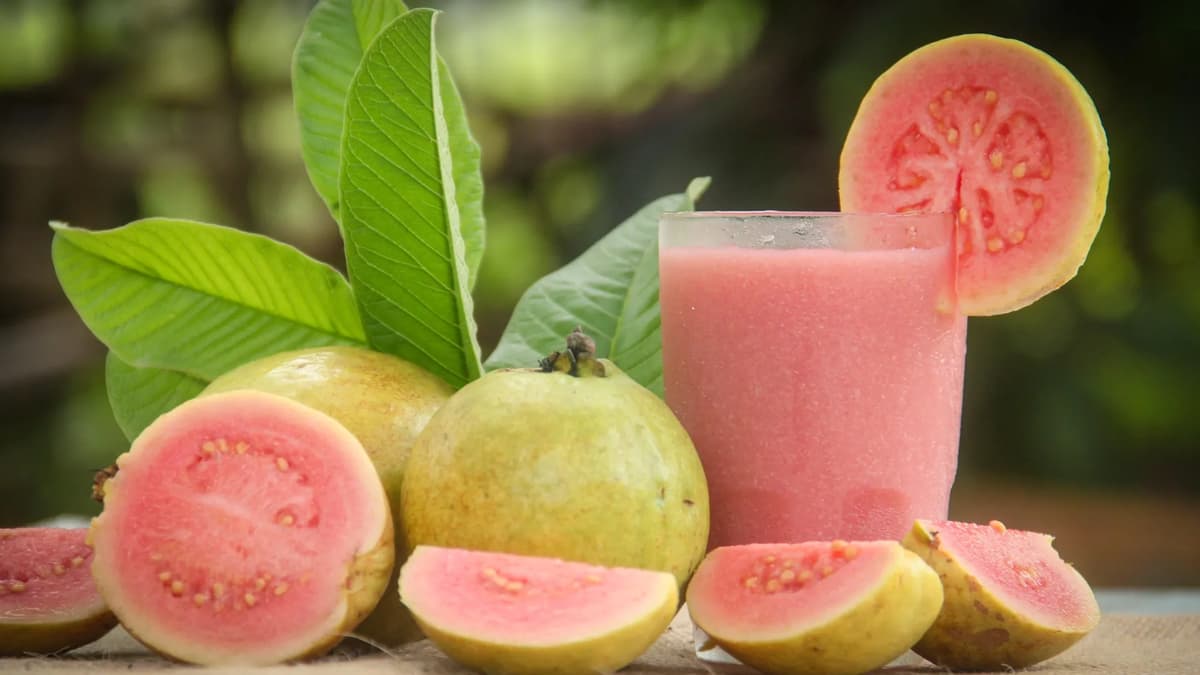 Scientists Say Guava Juice Could Make Iron Supplements Work Better