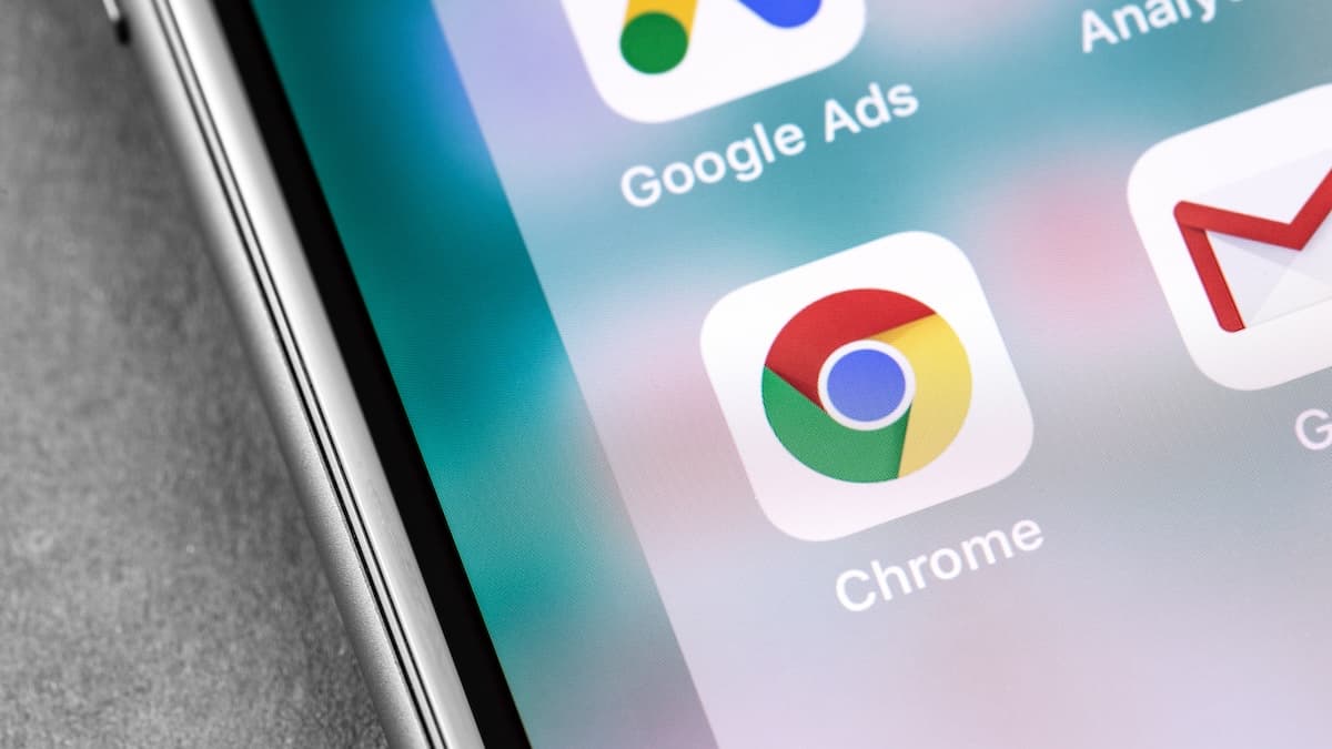 Vulnerability in Claude Extension for Chrome Exposes AI Agent to Takeover