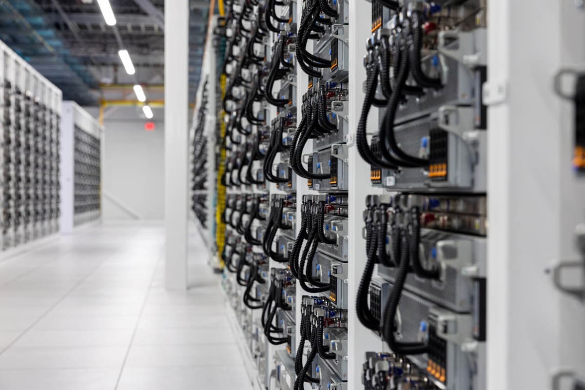 Anthropic Signs SpaceX Colossus 1 Data Center to Boost Capacity