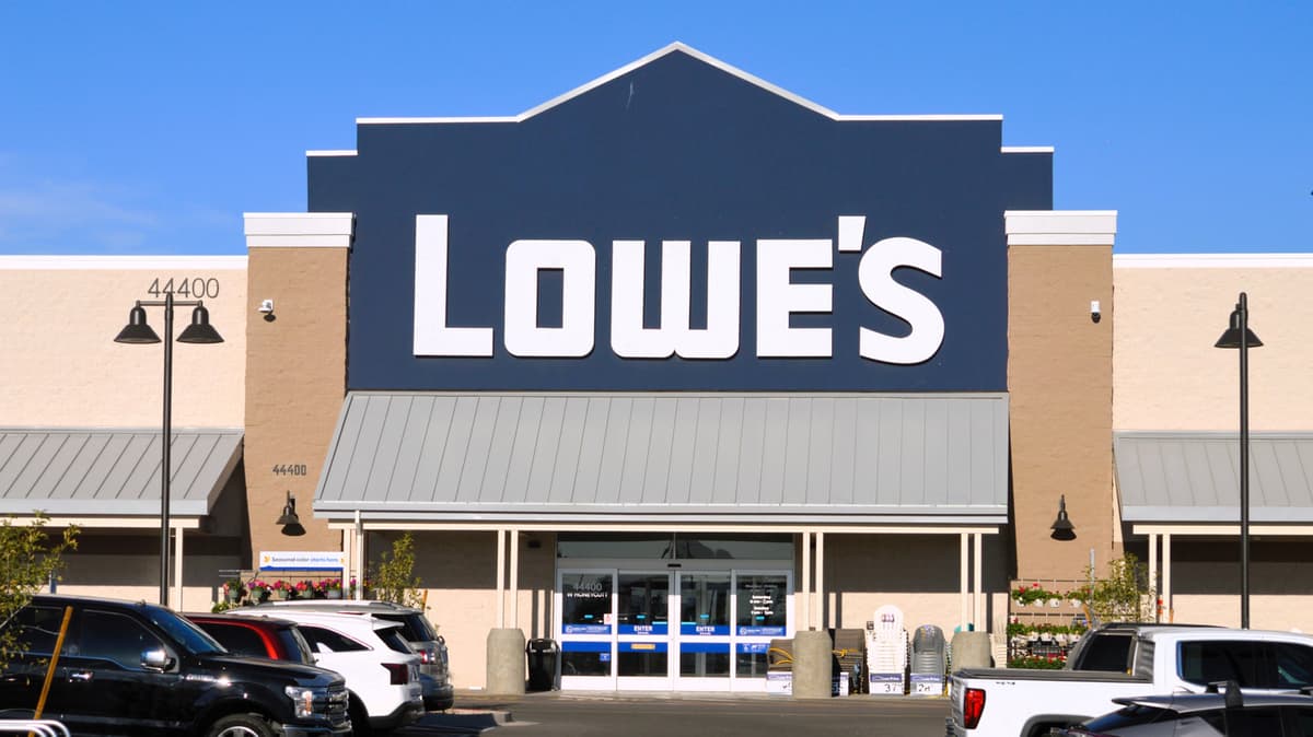 16 Lowe's DIY Products Users Rate Highly