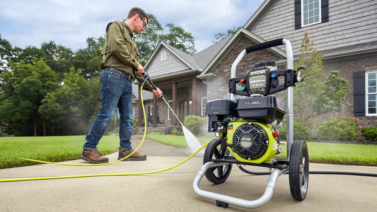 The Ryobi Power Tool That Can Stop Your Driveway From Cracking – If You Use It Regularly