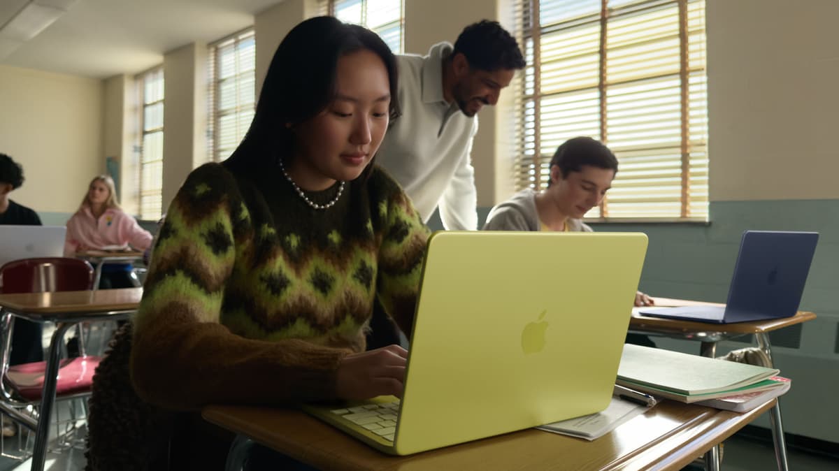 What Those Dots Under The Icons On Your MacBook Dock Are For