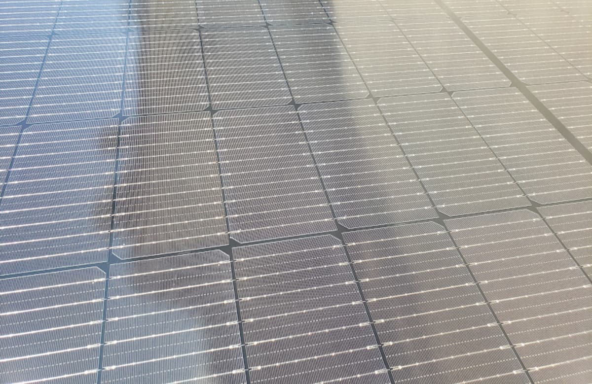 Illinois County Courthouse Cuts Ribbon on 1.3-MW Solar Project